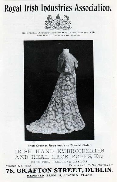 royal_irish_industries_association.jpg - 1907 Advertisement for 'Royal Irish Industries Association’, 76 Grafton Street, Dublin. Courtesy of the Gjenvick-Gjønvik Archives.